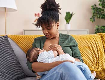 Black mom breastfeeding