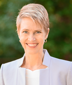 Erika Davies 250 pix