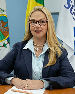 Dr. Claudia Mello